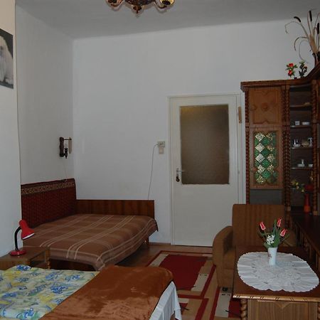 Zách Klára utcai Apartman Visegrád Habitación foto