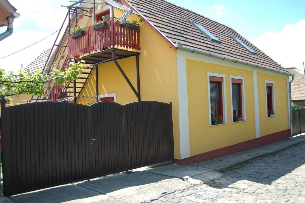 Zách Klára utcai Apartman Visegrád Exterior foto